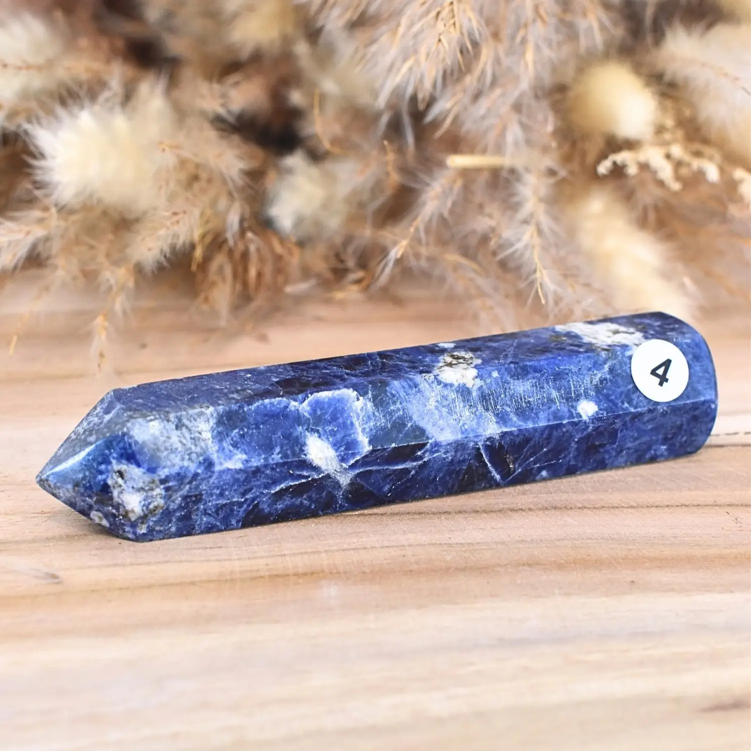 pointe sodalite. pierre naturelle aux bienfaits énergétique de sagesse vérité calme pierre anti stress