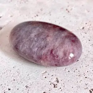 quartz fraise naturel. Pierre d'amour