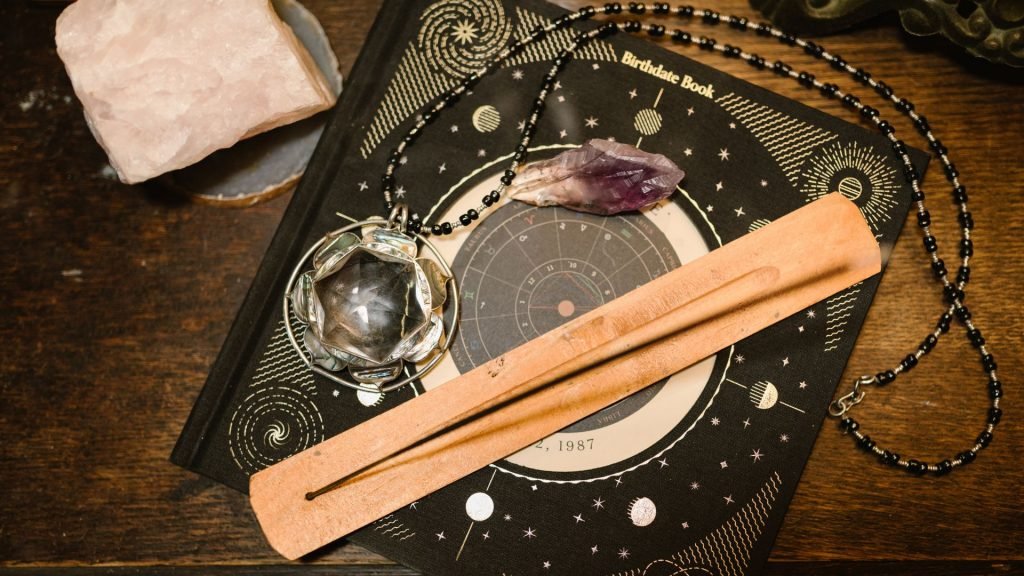 découvrez les vertus et bienfaits des pierres et mineraux de protection en lithothérapie dans votre boutique de lithothérapie en ligne mineralissime