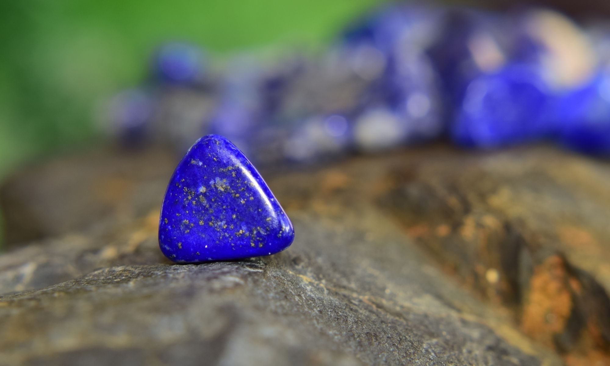 lapis lazuli en lithoth&eacute;rapie