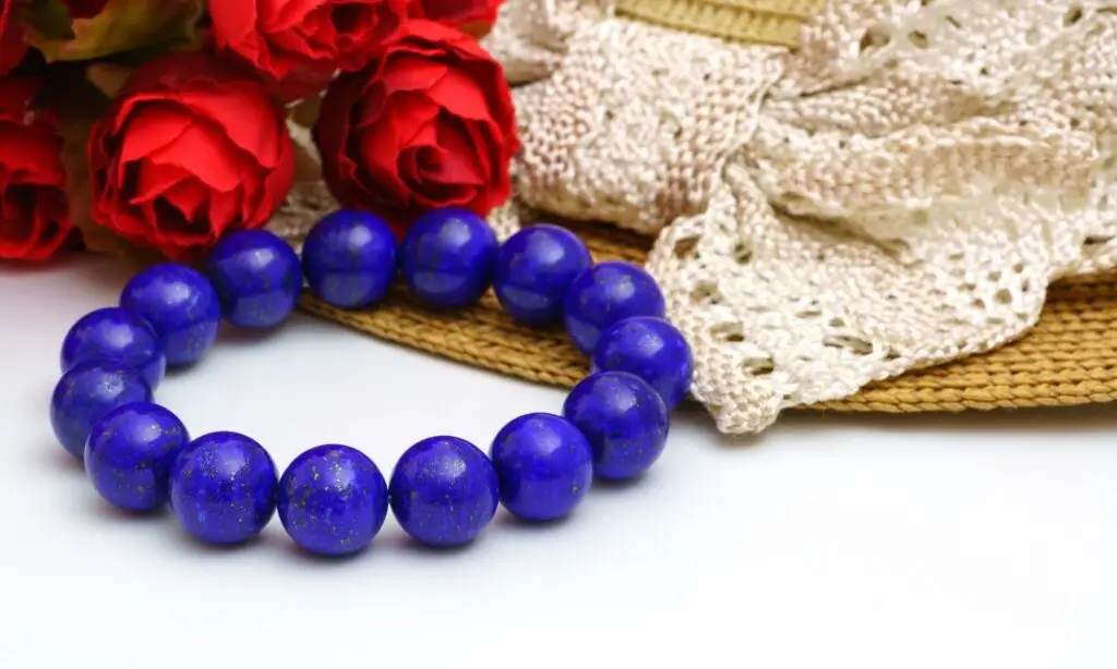 lapis lazuli en lithothérapie