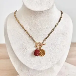 collier cristal de roche pierre naturelle aux bienfaits &eacute;nerg&eacute;tiques vendues par min&eacute;ralissime