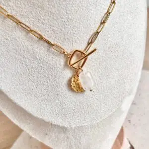 collier cristal de roche pierre naturelle aux bienfaits énergétiques vendues par minéralissime