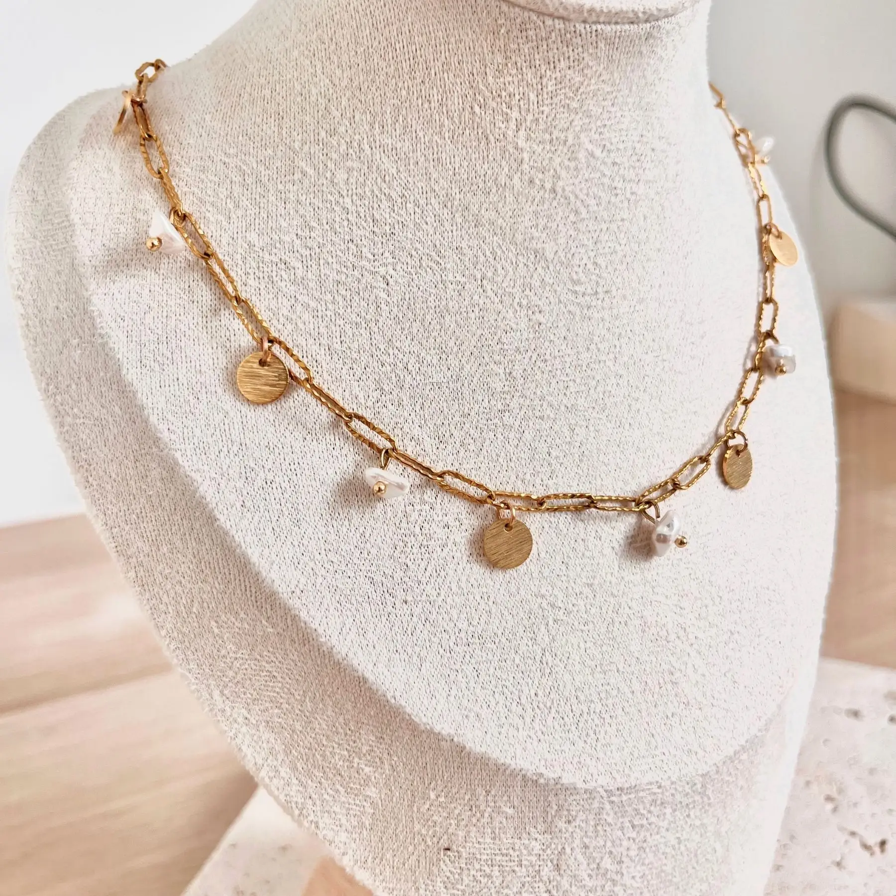 collier nacre pierre naturelle vendu par mineralissime