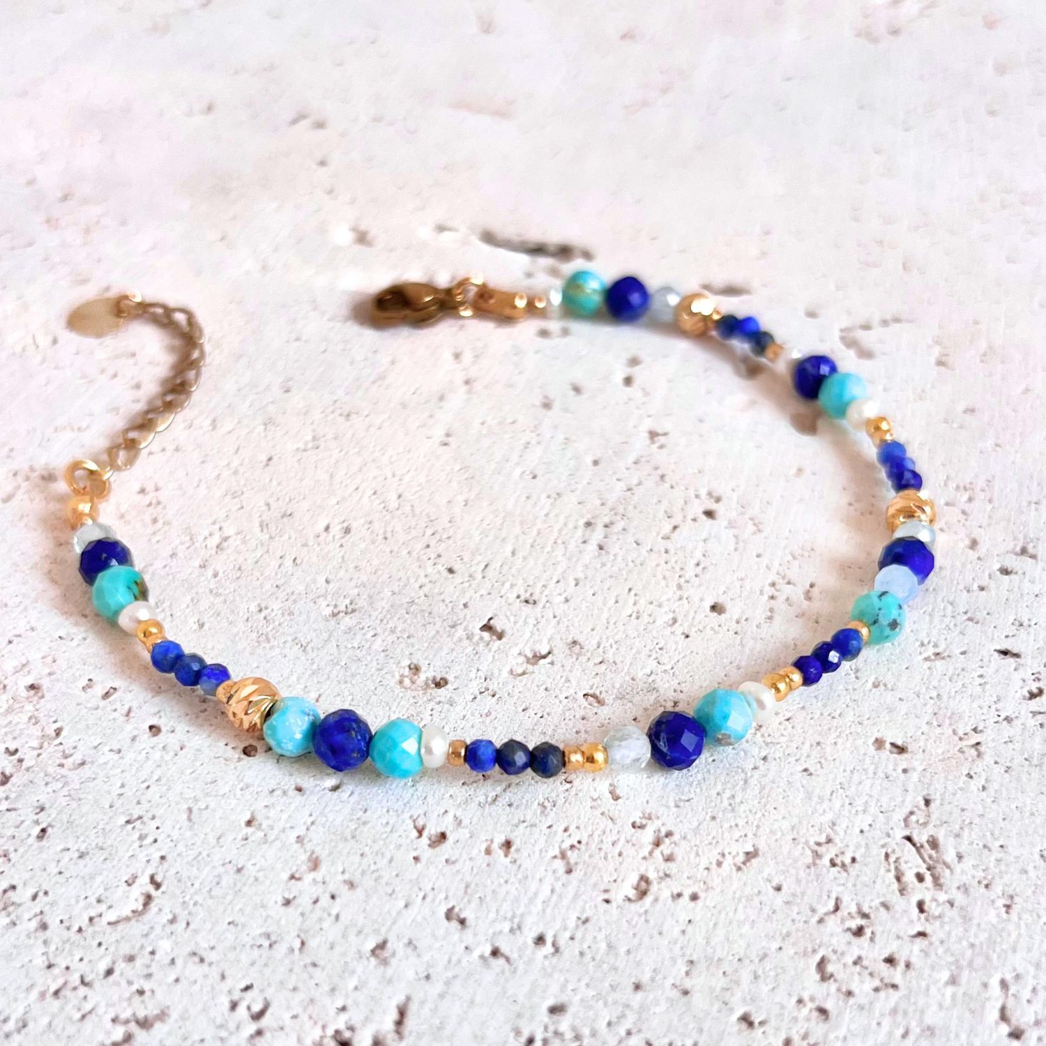 bracelet pierre naturelles turquoise lapis lazuli et nacre et acier inoxydable