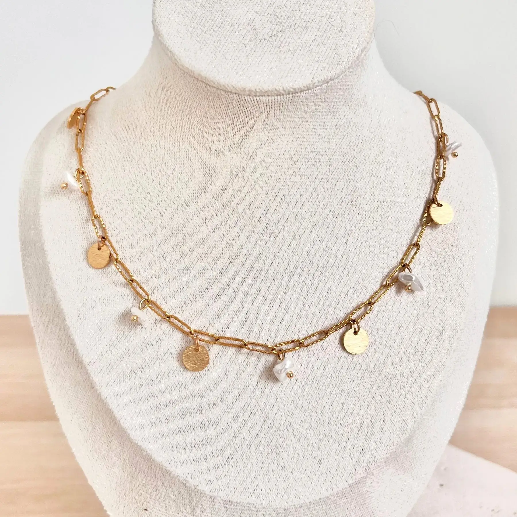 collier nacre pierre naturelle vendu par mineralissime