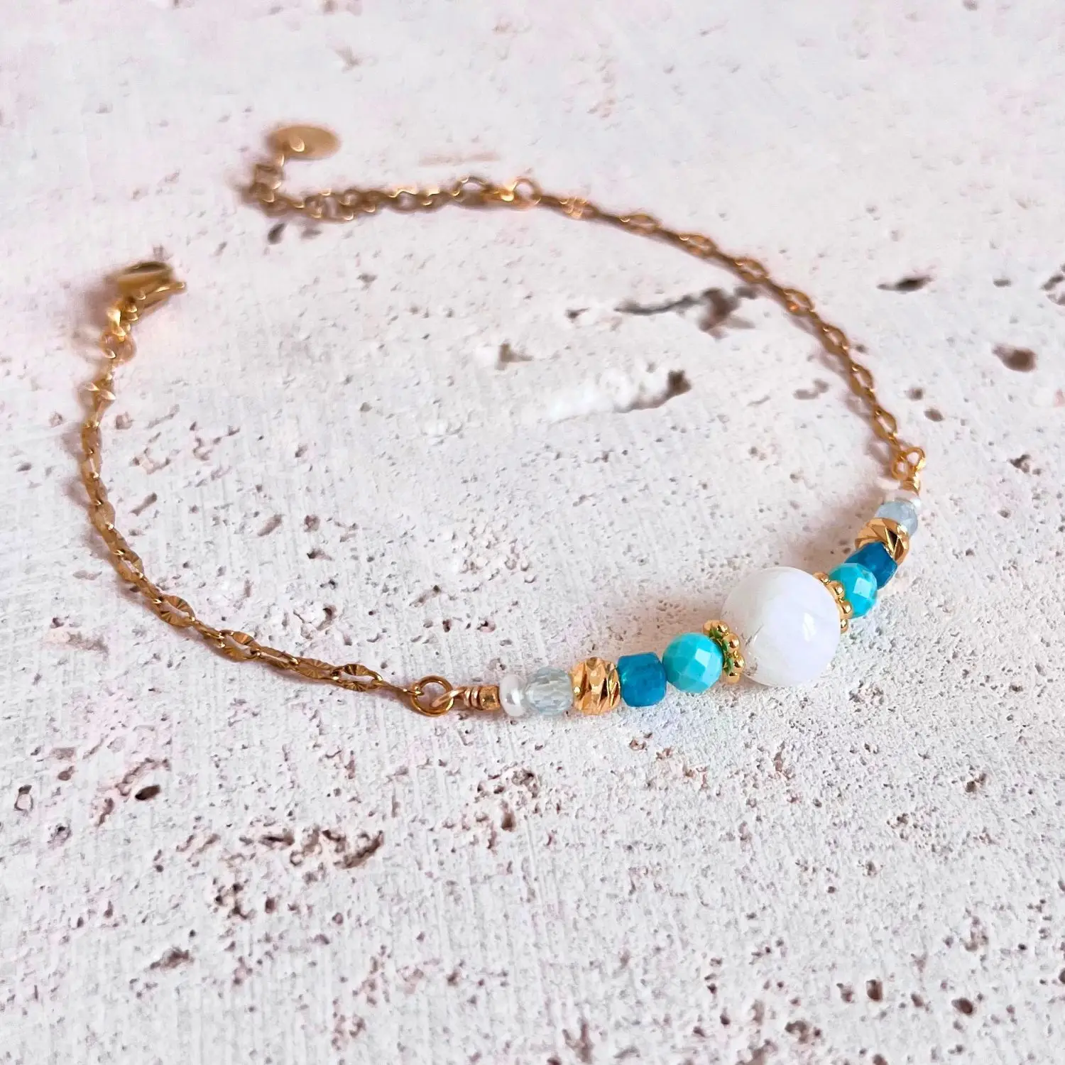 bracelet pierre naturelles turquoise pierre de lune aigue marine apatite bleue et acier inoxydable