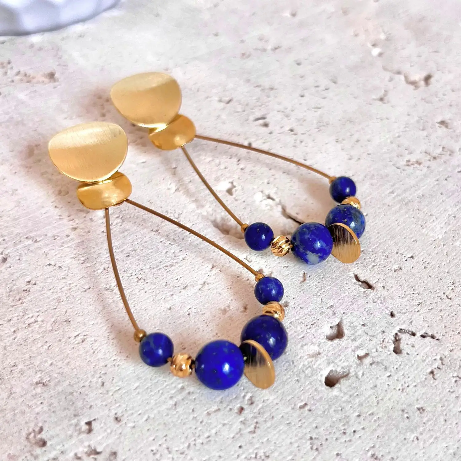 boucles d'oreilles lapis lazuli pierre naturelle anti stress d'amour, de communication
