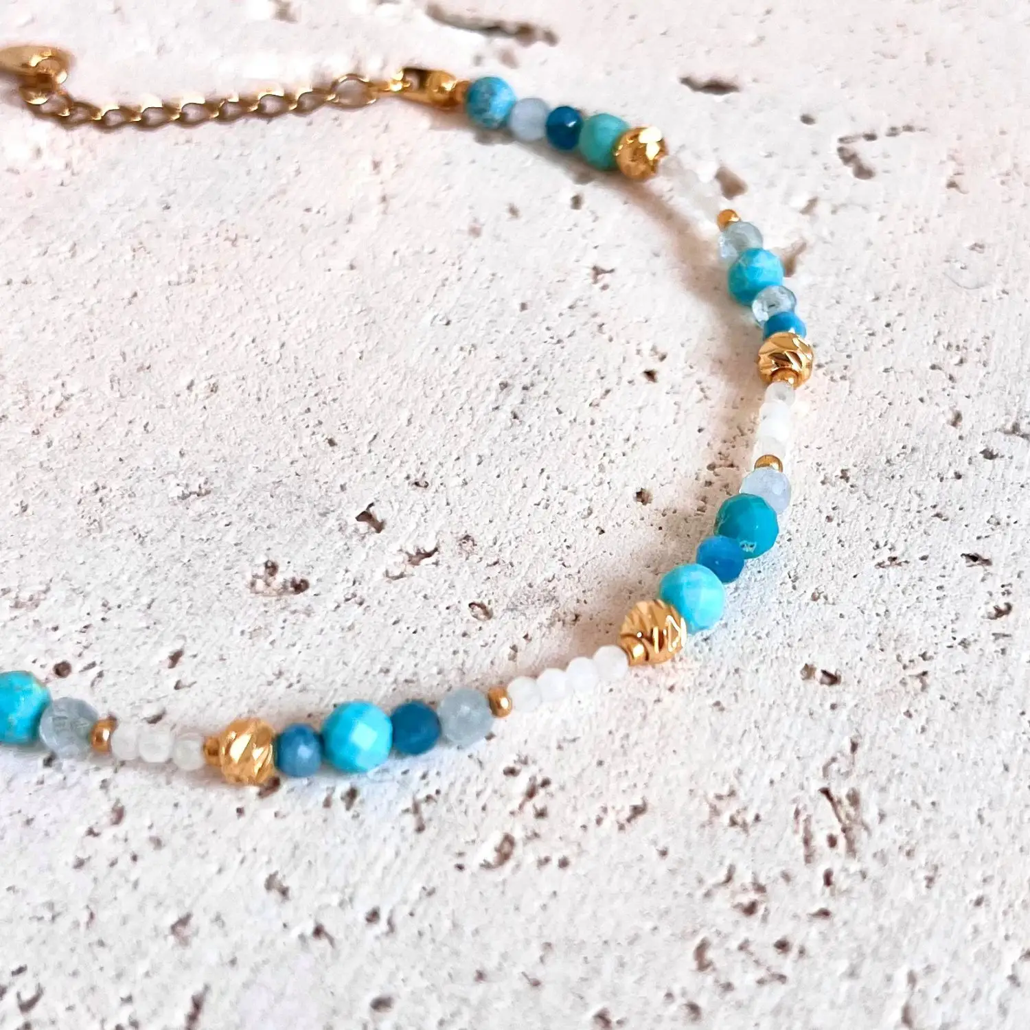 bracelet pierre naturelles turquoise pierre de lune aigue marine apatite bleue et acier inoxydable