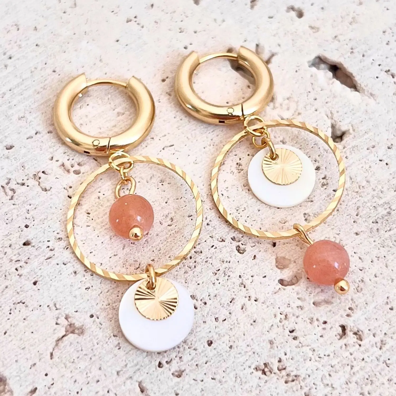 boucles d'oreilles pierre de soleil. boucles d'oreilles pierres naturelles