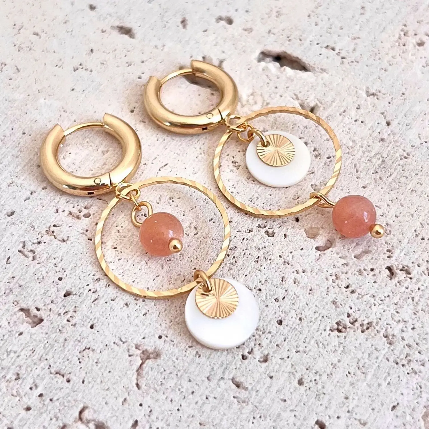 boucles d'oreilles pierre de soleil. boucles d'oreilles pierres naturelles