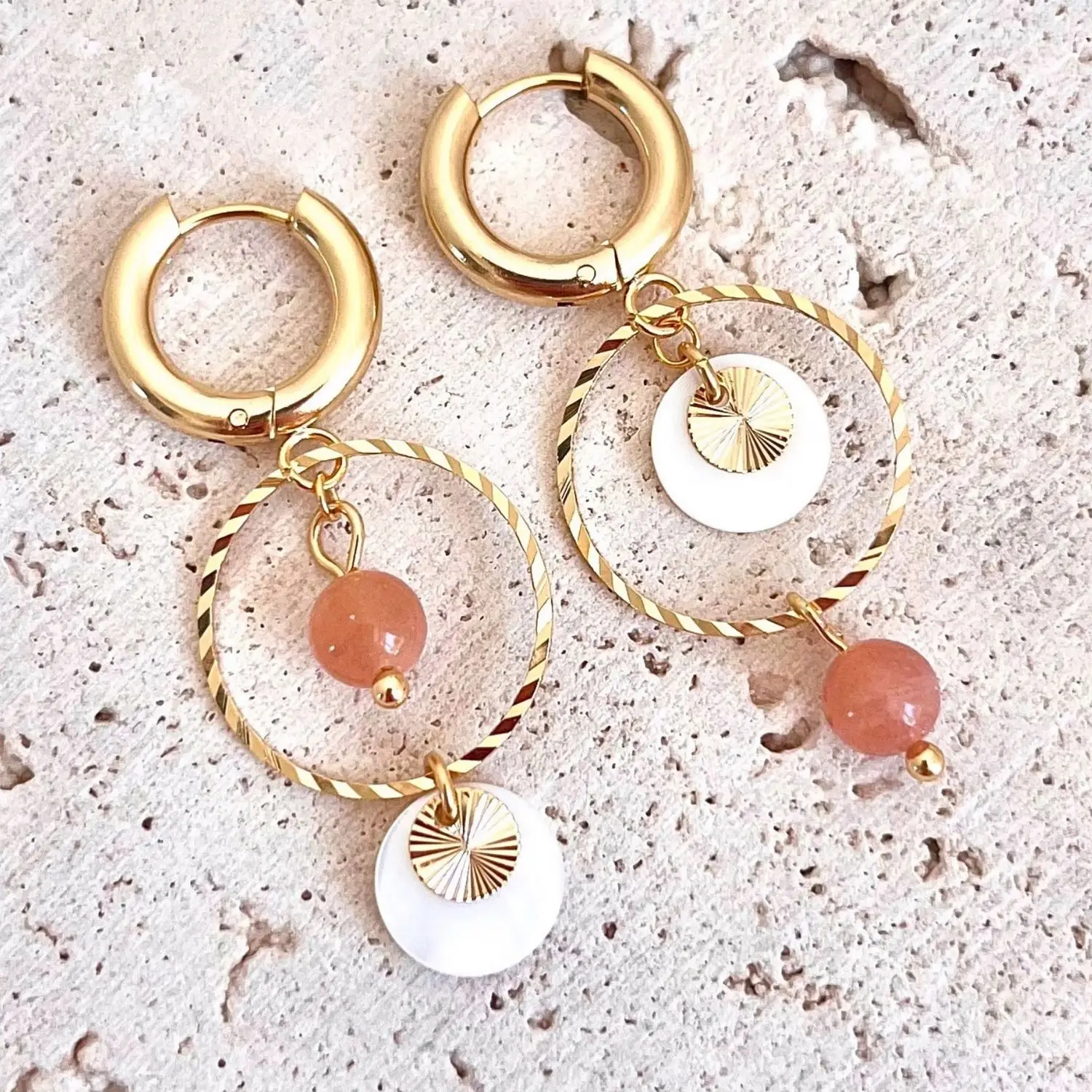 boucles d'oreilles pierre de soleil. boucles d'oreilles pierres naturelles