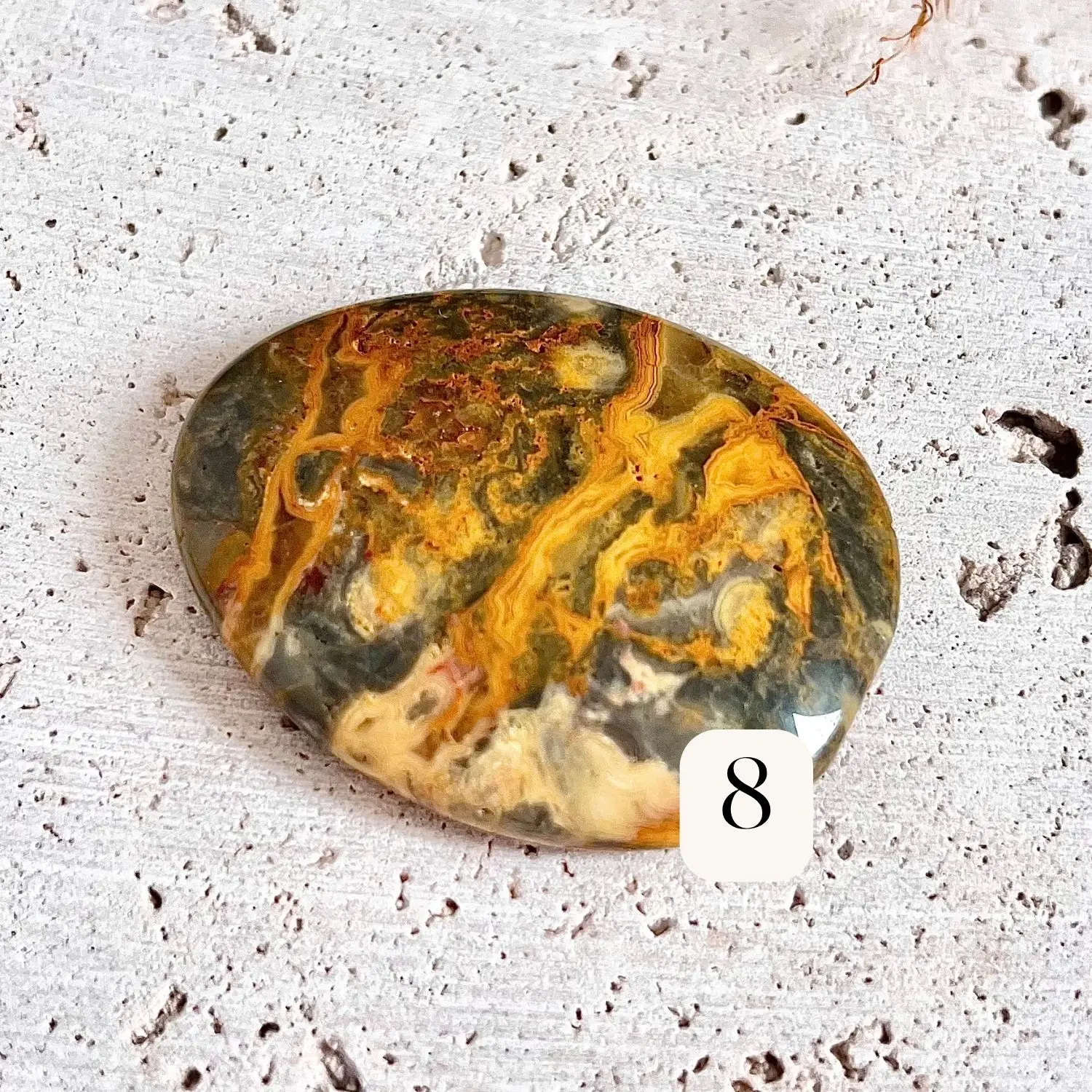 pierre naturelle agate crazy lace aux bienfaits de joie d'abondance et de dynamisme. mineraux de lithothérapie