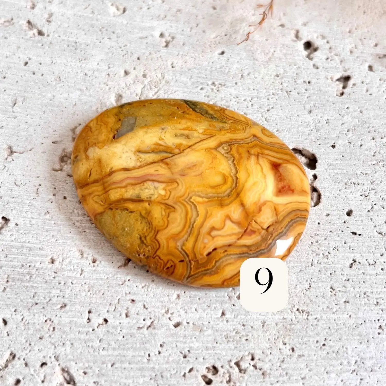 pierre naturelle agate crazy lace aux bienfaits de joie d'abondance et de dynamisme. mineraux de lithothérapie