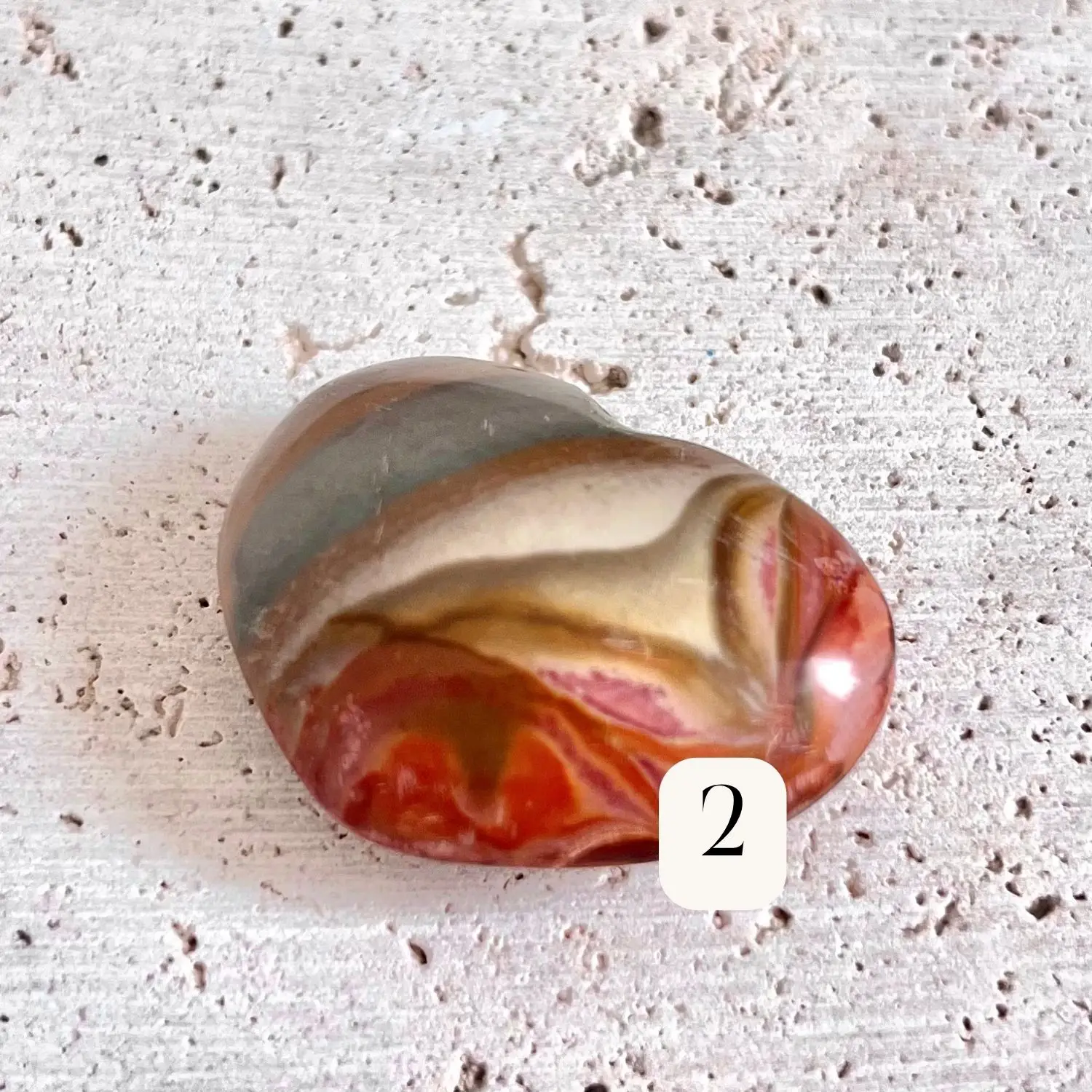 coeur en jaspe polychrome dans votre boutique de lithoth&eacute;rapie en ligne mineralissime